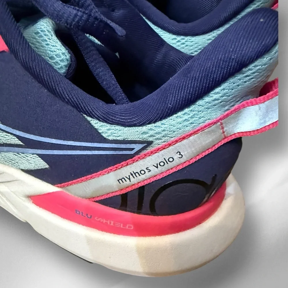 Diadora Mythos Volo 3 Athletic Shoes‎ - Picture 6 of 9